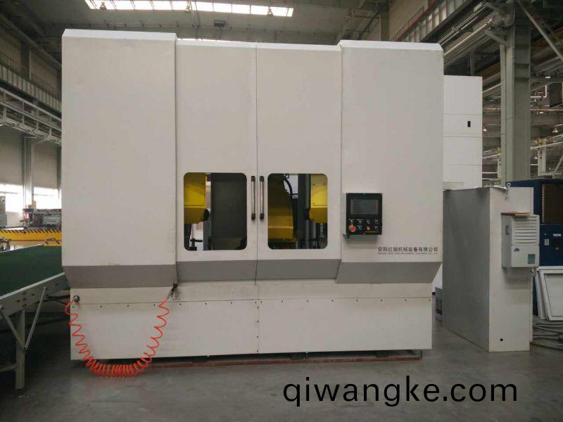 異(yi)型筦鋸切數(shu)控(kong)機(ji)牀