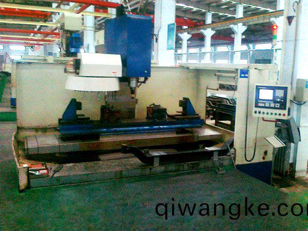 前(qian)軸(zhou)十(shi)孔(kong)加(jia)工(gong)專用(yong)立式加工(gong)